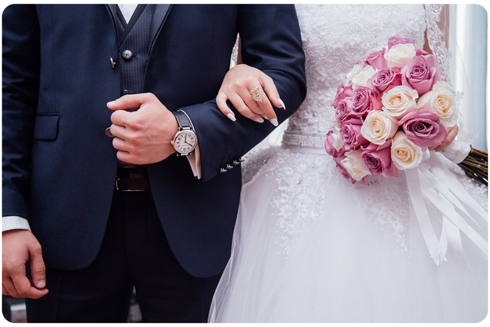 راهنمایی انتخاب ساعت ست برای تازه عروس دامادها